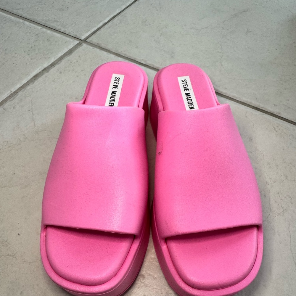 Steve Madden Bright Pink Women's Mules